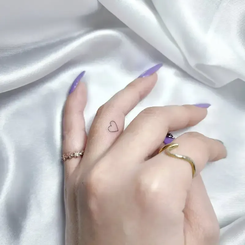 ハートのタトゥー